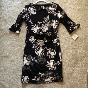 Anne Klein White and Gray Ruched Ruffled Sheath Dress with 3/4 Bell Sleeves